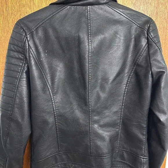 Leather jacket - Picture 2 of 3